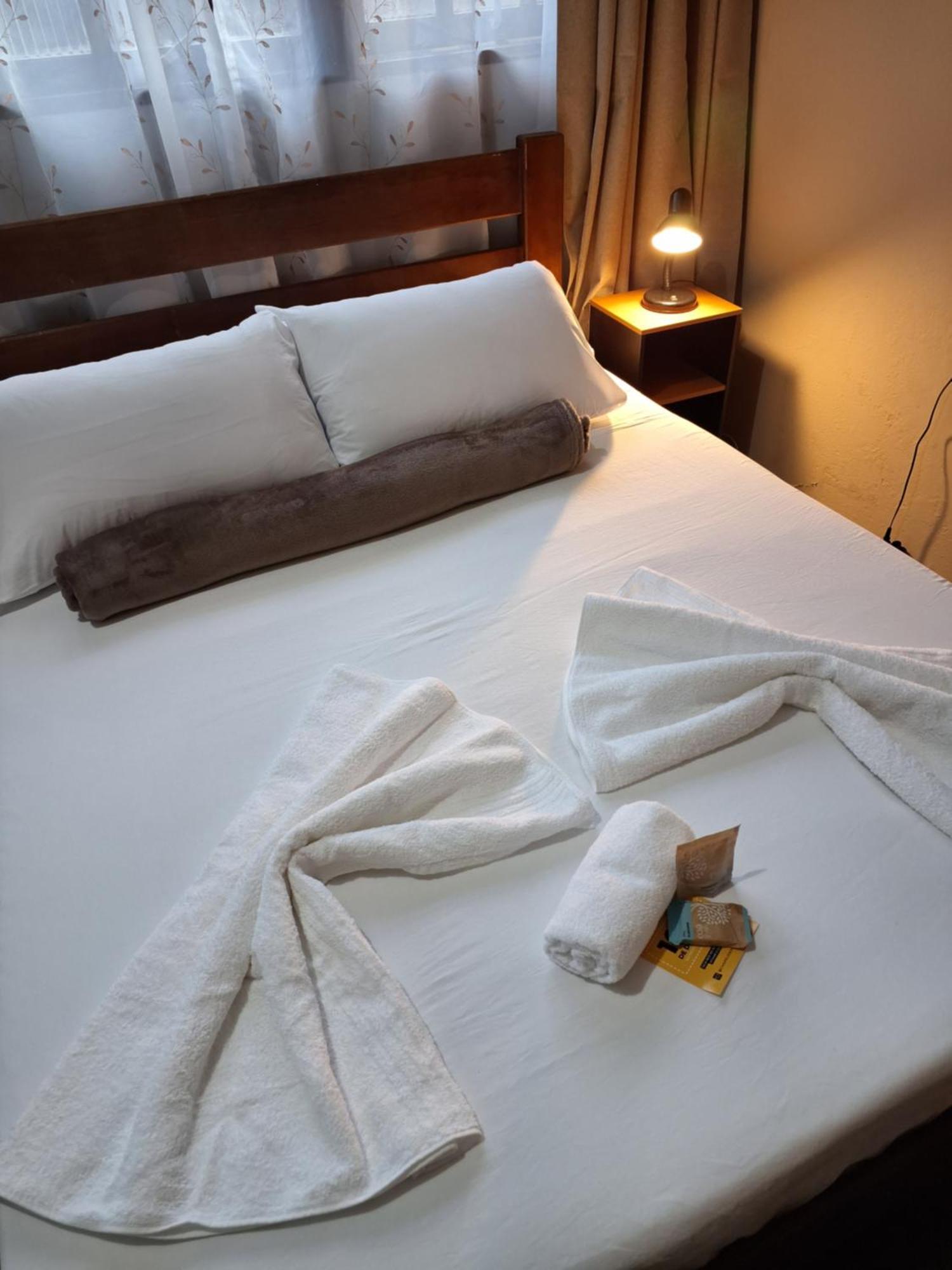 شقة Chapeu De Sol - Area Gourmet, Tv, Internet, Roupas De Cama E Banho, Jardim, Horta E Pomar إلها كومبريدا الغرفة الصورة